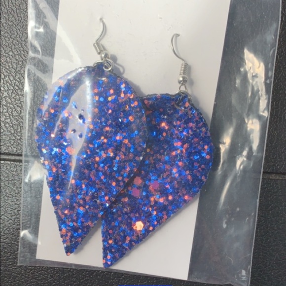 Jewelry - Picture 2 of 8